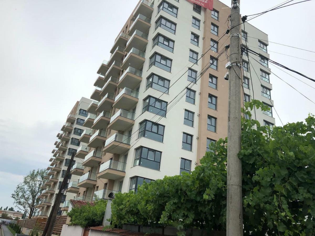 Luxury Westpark 2 Residence With Lake View Букурещ Екстериор снимка