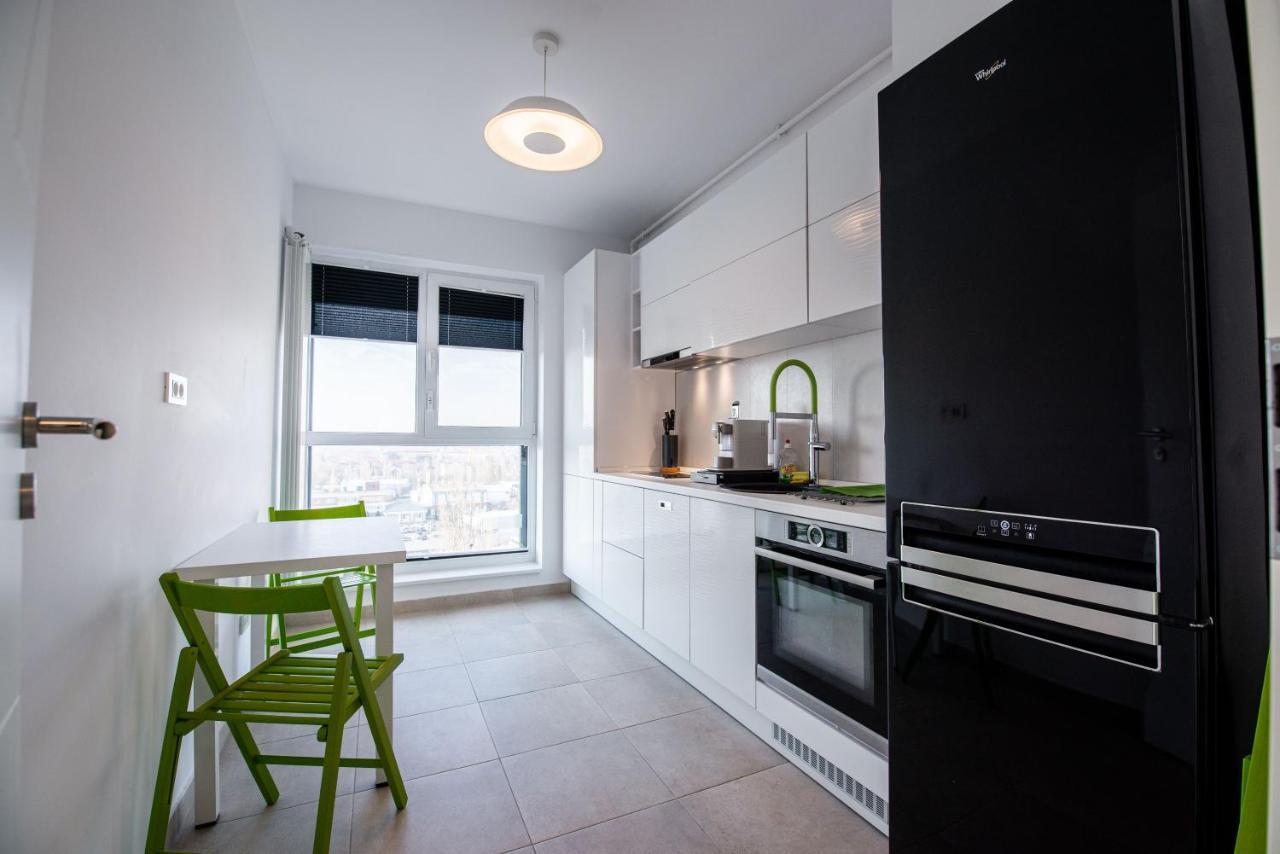 Luxury Westpark 2 Residence With Lake View Букурещ Екстериор снимка
